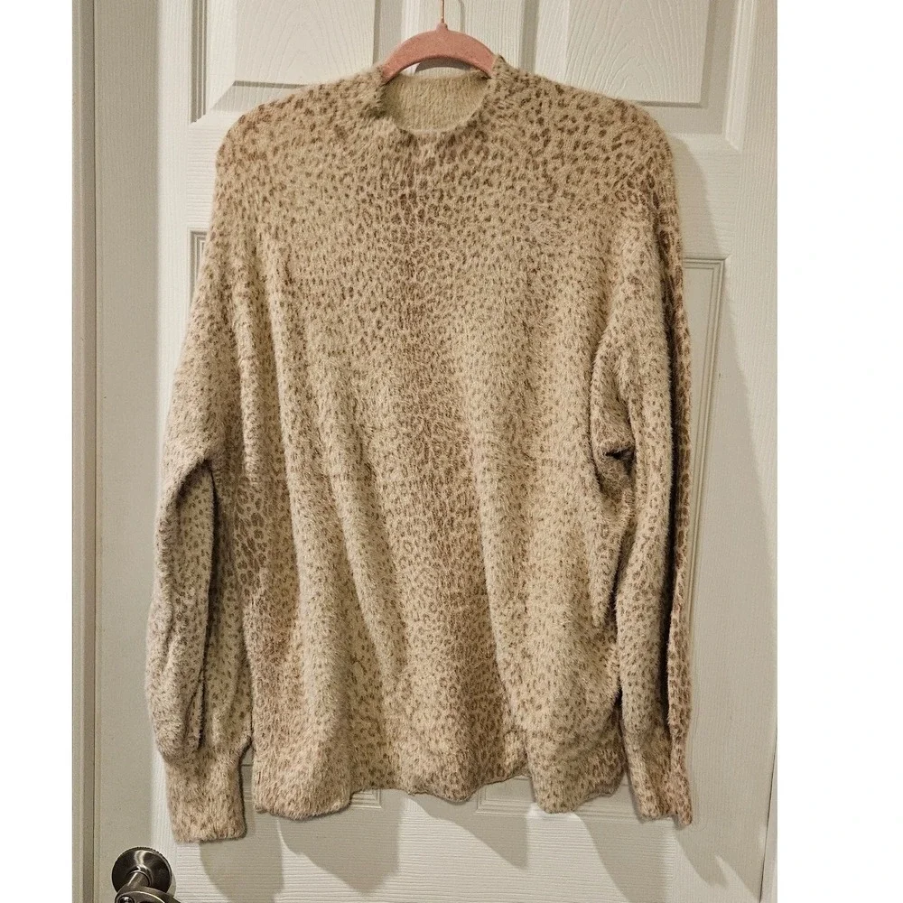 Chicos Eyelash Animal Print Sweater Womens XL‎ Beige Tunic Soft Leopard